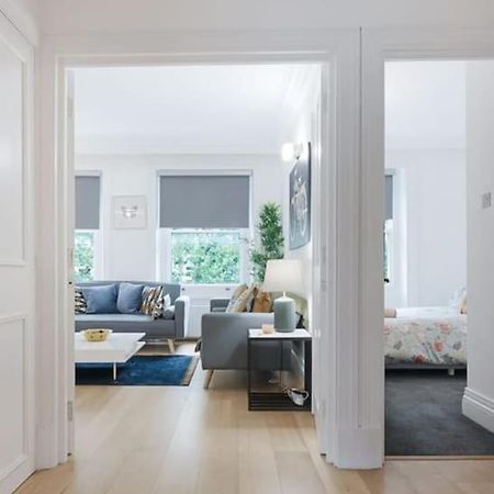 Knightsbridge Two Bed Apartment London Eksteriør billede